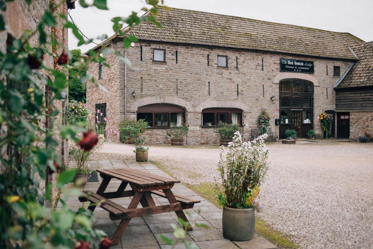 Black Mountain Lodge Glasbury Exterior photo
